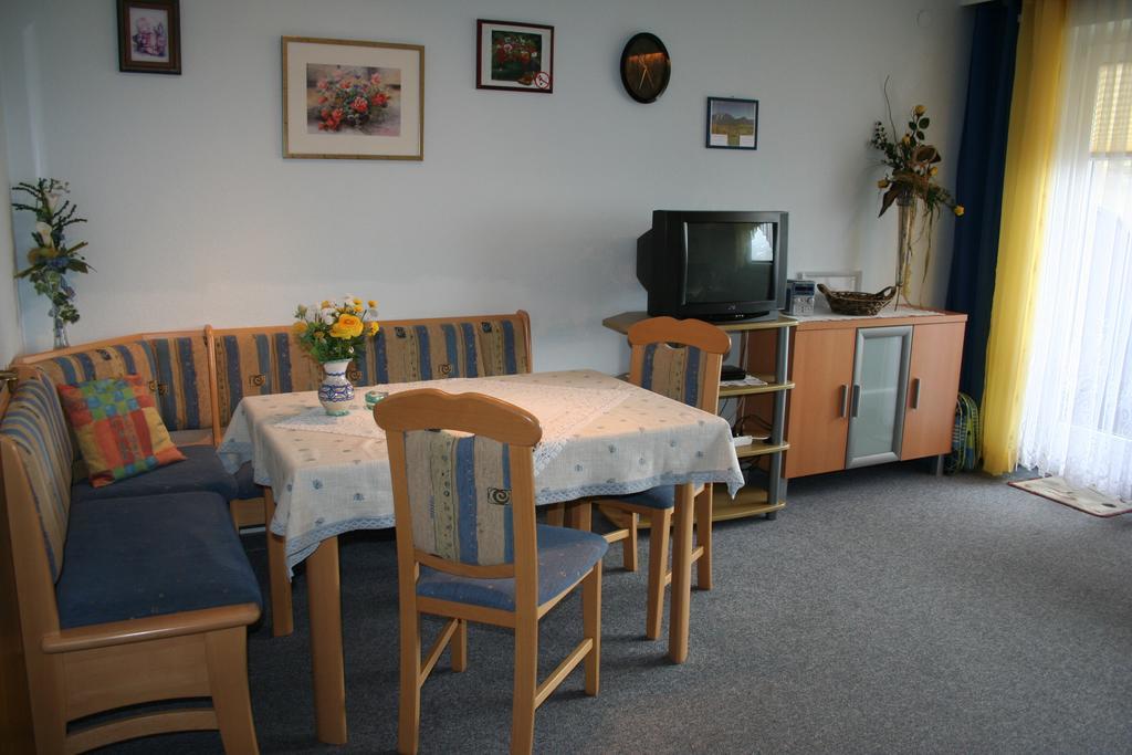 Ferienhaus Marianne 압티나우 외부 사진